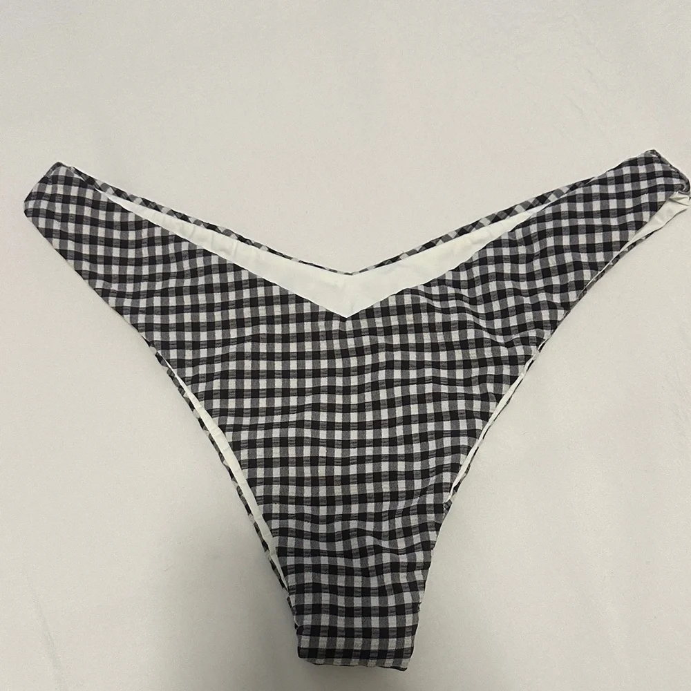 frankie’s bikini enzo blackberry gingham bottoms